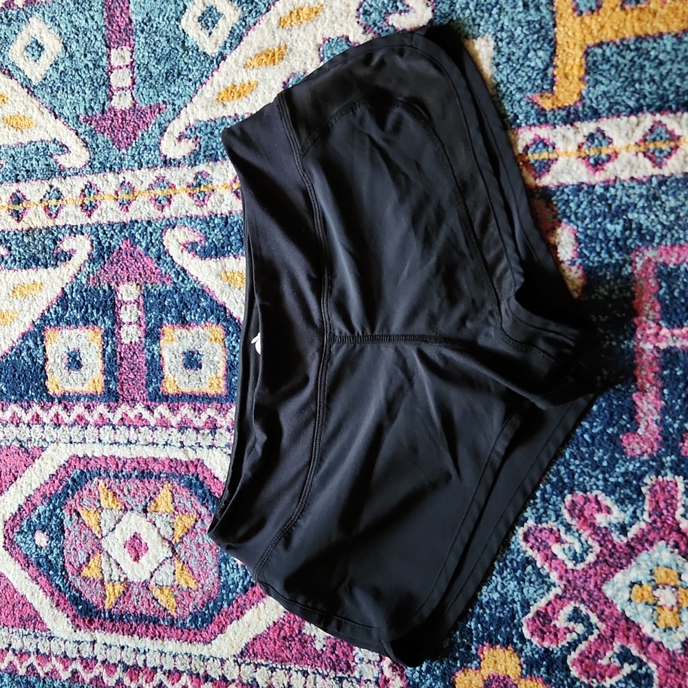 rabbit catch me if you can shorts